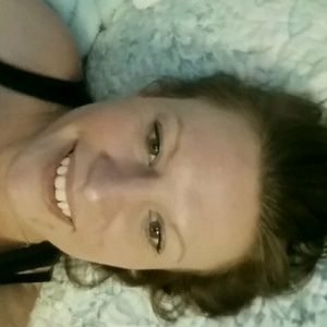 Meet your Posher, Camy